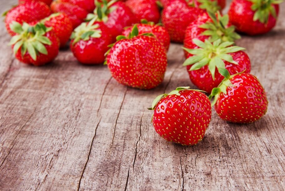 Dessert mit Erdbeeren - Nachtisch mit Erdbeeren